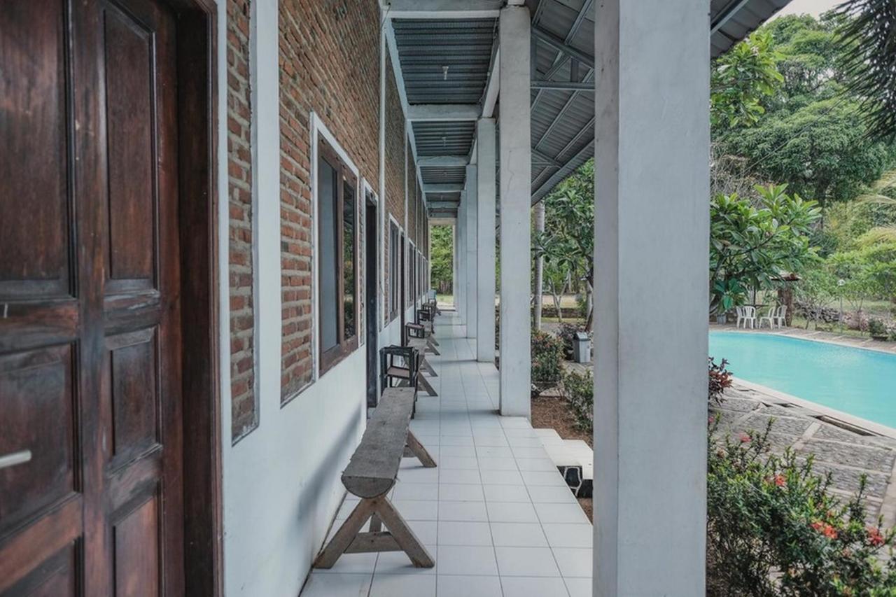 RedDoorz near Pantai Florida Anyer Hotel Serang Zewnętrze zdjęcie