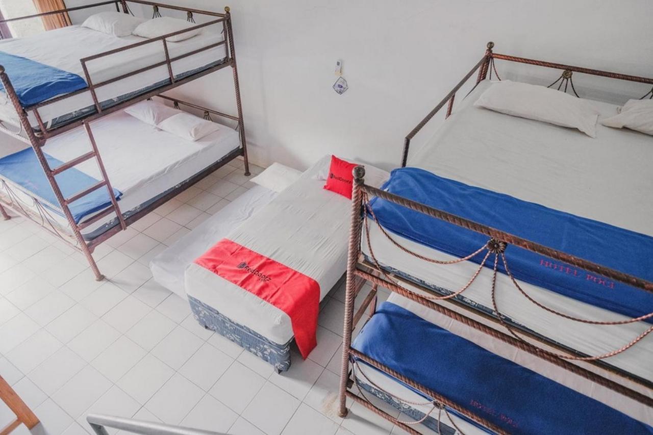 RedDoorz near Pantai Florida Anyer Hotel Serang Zewnętrze zdjęcie