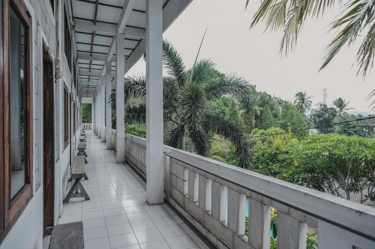 RedDoorz near Pantai Florida Anyer Hotel Serang Zewnętrze zdjęcie