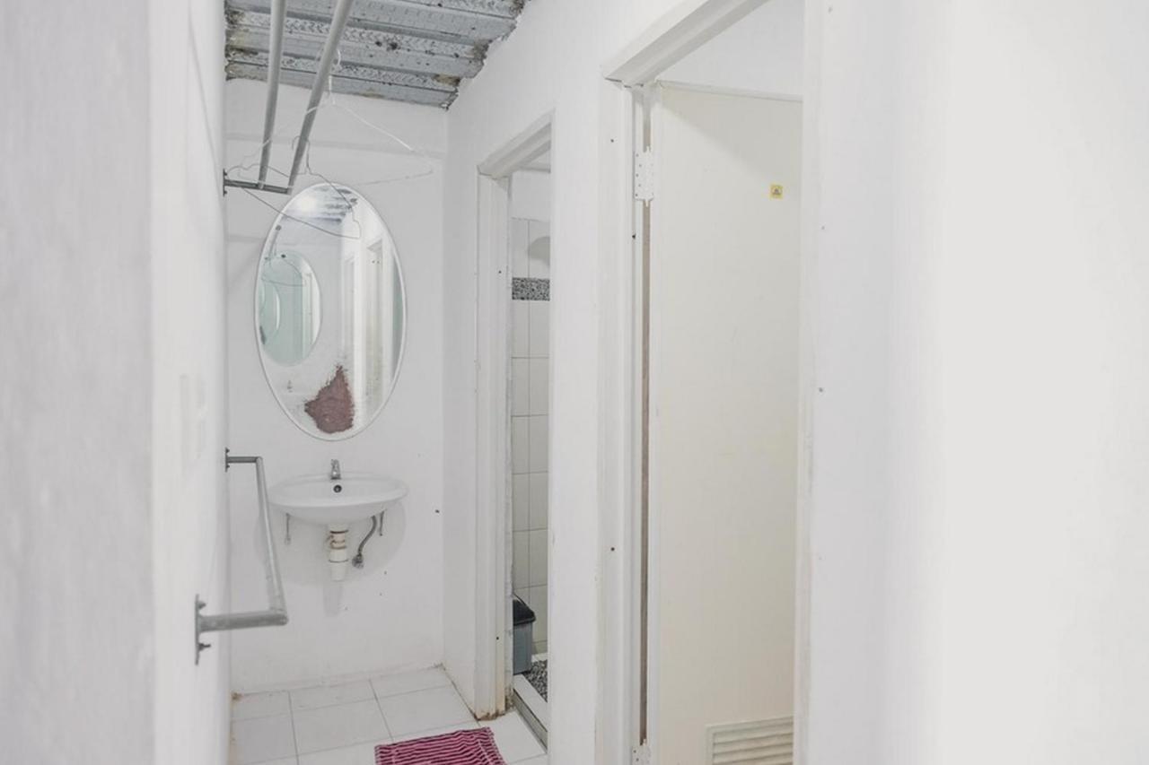 RedDoorz near Pantai Florida Anyer Hotel Serang Zewnętrze zdjęcie